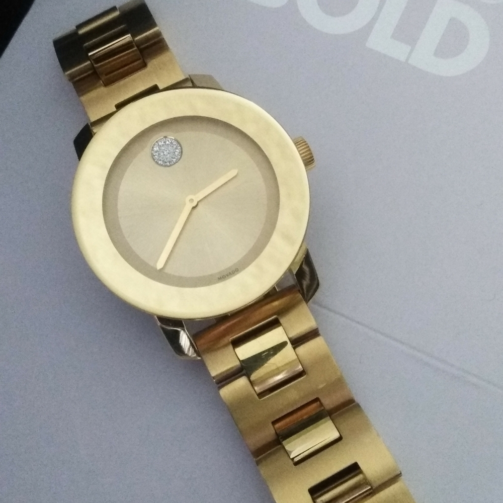 Nib movado bold yellow gold for ladies